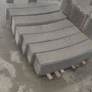 漯河芝麻白弧形路牙石