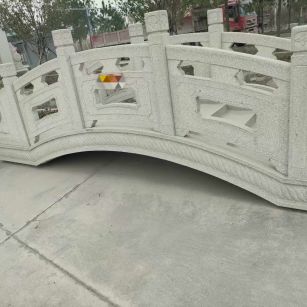 漯河芝麻白拱桥，石桥